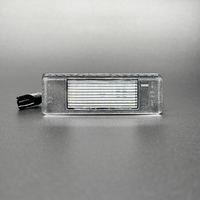 Vente en gros d'accessoires de voiture 12V de haute qualité Lampe de plaque d'immatriculation LED pour Peugeot 106 207 301406 508 607 806 RCZ VF3X