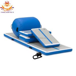 Tapis de yoga <span class=keywords><strong>aquatique</strong></span> gonflable personnalisé en DWF/PVC pour l'entraînement sportif <span class=keywords><strong>aquatique</strong></span>, capacité de 100 à 500 kg, usage commercial et extérieur - Product Image 2