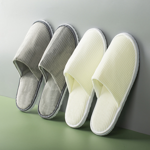 Pantuflas de Spa de Felpa Coral con Rayas, para Hotel de Lujo, con Logotipo Personalizado, Doble Costura en la Parte Superior, Artesanía de Primera Calidad - Product Image 1