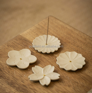 יוקרה מודרנית קרמית דובדבן פריחת קטורת מחזיק ומגש ידידותי לסביבה אנטי ריח - Product Image 1