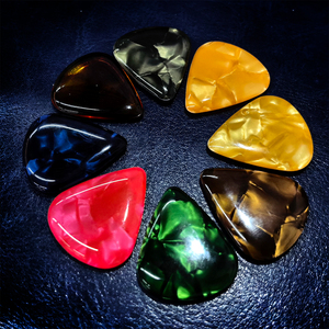 Púas de Guitarra de Celuloide de 3mm, Curvas, Gruesas, con Acabado Brillante, Forma de Lágrima Triangular Grande, Venta al Por Mayor - Product Image 5