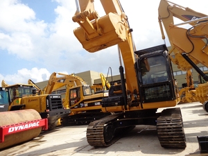 รถขุดมือสอง Caterpillar 320d (รุ่นปี 2016) สำหรับ 320d2/320dl พร้อมชุดปั๊มหลักสำคัญ ใช้งานมาแล้ว 2001-4000 ชั่วโมง ขาย - Product Image 3