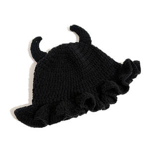 Chapeau au crochet SOLPOP au design personnalisé, tricoté avec des volants plissés, chapeau de pêcheur, accessoire de costume de démon pour Halloween pour femmes - Product Image 4