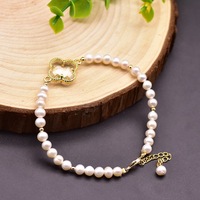 Bracelet en perles d'eau douce en grappe, design multi-perles, déclaration de mode, charme unique, bijoux pour événements festifs, bracelet en perles