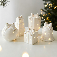 Boîte-cadeau de Noël en céramique blanche LINGKAI avec ornements en forme de cloche, lumières LED, bordure dorée, décoration de table de Noël, décoration de maison, décoration de bureau