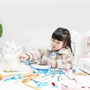 Juego de 42 Piezas de Juguetes de Madera para Niños y Niñas, Juego de Doctor con Kit Médico de Doctor y Enfermera, Juego de Imitación Educativo para Edades de 2 a 13 Años - Product Image 3