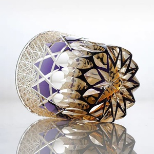 Vaso de Whisky de Cristal Tallado a Mano de Lujo de 32 Cl, Estilo Edo Kiriko Multicolor, con Hexágonos y Guirnaldas, para Bar - Product Image 1