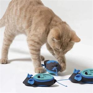 Juguete ecológico de lujo con fugas de comida <span class=keywords><strong>para</strong></span> mascotas, tela y ratón relleno de goma <span class=keywords><strong>para</strong></span> gatos que atrapan ratones pequeños - Product Image 3
