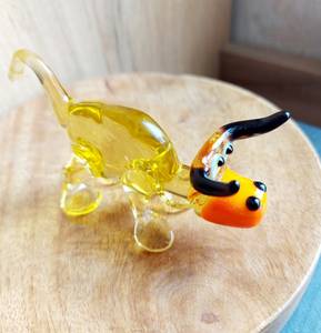 Ornement de table en verre soufflé artisanal en forme de colibri, figurine d'oiseau en verre coloré, décoration Art Déco pour mariage et maison - Product Image 3