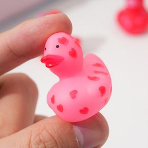 Мини-утка на День Святого Валентина, резиновая игрушка для ванной, Детская ванна, любовь, утка, забавная утка, игрушка - Product Image 6