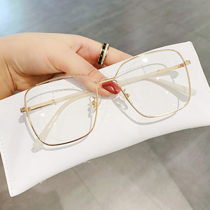 แว่นตากรอบสี่เหลี่ยมแบบโปร่งแสง ป้องกันแสงสีฟ้า กรอบโลหะเต็มกรอบ เลนส์แบบ Plano สำหรับผู้หญิง - Product Image 1
