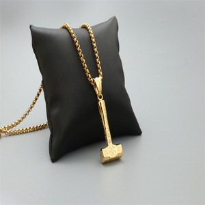 Collier avec pendentif marteau, motif de fleurs en argent tibétain, bijoux cadeau unisexe - Product Image 3