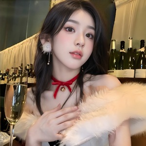 สร้อยคอประดับโบว์กำมะหยี่หวานๆ รุ่น Manyu New Christmas พร้อมกระดิ่ง สำหรับผู้หญิง สร้อยคล้องไหปลาร้าสุดหรู รุ่น B-5 - Product Image 5