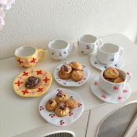 Vente en gros - Best-seller : Ensemble de tasses à café en céramique peintes à la main de 300 ml avec plateau et tasse irrégulière, parfait pour les cadeaux