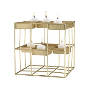 Soporte de vela votiva hecho a mano con estilo antiguo, soporte para hacer velas de hierro y metal con acabado dorado alto, conjunto de diseño moderno para Navidad - Product Image 1