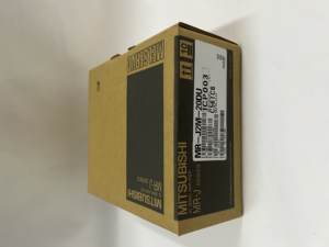 Servoamplificador de CA Mitsubishi MR-J2M-20DU - Product Image 1