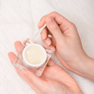 Crème hydratante pour le visage blanchissante pour adultes, antioxydante, Q10, vitamine E, OEM - Product Image 3
