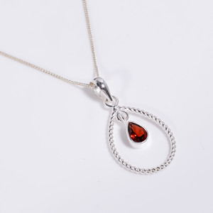 Granate natural corte pera piedra preciosa 925 colgante de plata esterlina con cadena de eslabones cubanos exportador de joyas de piedras preciosas de plata - Product Image 1