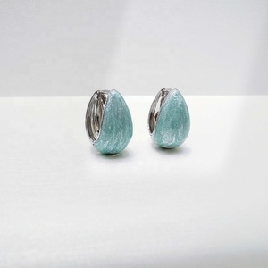 ต่างหูเงินแท้ 925 ประดับพลอยทรงหนา สไตล์ตะวันตก ราคาโรงงาน รุ่นใหม่ล่าสุด หรูหรา สวยงาม สำหรับผู้หญิง ตกแต่งด้วยเคลือบสี - Product Image 5