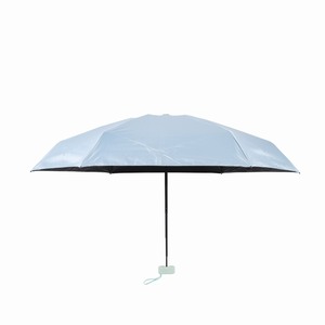 <span class=keywords><strong>Parapluie</strong></span> de poche mini classique manuel à cinq plis en pongé de 19 pouces, baleines en fibre de verre, cadre en métal noir, poignée en plastique, avec <span class=keywords><strong>sac</strong></span> - Product Image 1