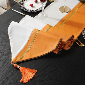 HG-258 Chemins <span class=keywords><strong>de</strong></span> <span class=keywords><strong>Table</strong></span> en Velours Rayés en Cuir <span class=keywords><strong>Doré</strong></span> <span class=keywords><strong>de</strong></span> Luxe avec Glands pour Salon Mariage - Product Image 3