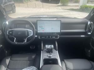 JETOUR TRAVELER <span class=keywords><strong>CDM</strong></span> T2 PHEV USADO, 5 PUERTAS, 5 ASIENTOS, SUV, 1300 KM DE AUTONOMÍA, TODOTERRENO, 4X4, PHEV TRAVELER GRIS sobre NEGRO - Product Image 5