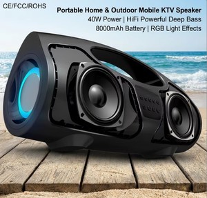 Innovador altavoz móvil KTV inalámbrico P1-5 de 40W con batería de 8000mAh para fiestas y ocio en la playa - Product Image 1