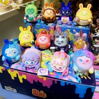 鬼熊辛伍孤独之月潮流盲盒动漫可动人偶收藏品卡哇伊公仔生日礼物女孩玩具
