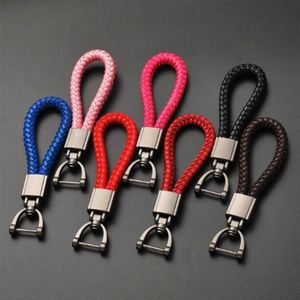 Porte-clés en cuir tressé à la main avec boucle fer à cheval, pour clés de voiture, accessoire de mode pour femme, cadeau - Product Image 3