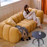 Sofás de Salón Color Calabaza, Estilo Francés Vintage Moderno Minimalista, Juego de Sofás en Tono Crema, Sofá Lineal para Apartamento