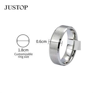Anillos unisex OEM/OEM impermeables de acero inoxidable plateados con baño de oro, joyería de moda hipoalergénica, suministros de llaveros. - Product Image 2