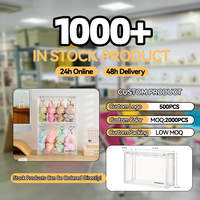 Échantillon à faible quantité minimale de commande fourni stocké de haute qualité carré PS en plastique suspendu boîte de rangement empilable jouet vitrine pour Labubu