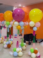 Kit de colonnes de ballons colorées sur pied pour allée, idéal pour l'ouverture de maternelle, la grande ouverture d'un centre commercial, la décoration d'anniversaire de magasin