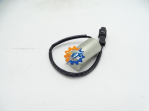 Pièces OEM PC78 PC78US-6 PC78UU-6 PC78MR-6 Pièces électriques d'excavatrice Vanne solénoïde 21W-60-42130 - Product Image 4