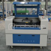 Machine de gravure laser CO2 CNC 6090 de petite taille 60W 80W 120W 150W / machine de découpe laser CO2 / découpeuse laser pour la publicité