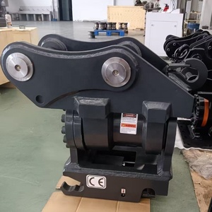 ชุดต่อไฮดรอลิกแบบปรับเอียงได้ GJEM Powertilt GJTH1600 พร้อมแรงบิด 1600 นิวตันเมตร และการหมุน 180 องศา สำหรับรถขุดขนาด 3-5 ตัน - Product Image 2