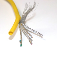 Kabel Rantai Tarik Robot Industri Cat.6A Servo Wire SF/UTP Pelindung Ganda 26AWG 10Gbps untuk Peralatan Otomasi