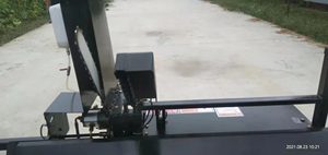 Fendeuse de bûches pour chargeuse compacte, force de 30T-35T, scie à chaîne Stihl 25 pouces - Product Image 5