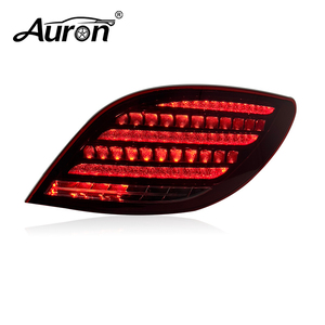 Feux arrière à LED pour Mercedes-Benz Classe R W251 (2010-2017) |   Ensemble de feux arrière et de feux stop neufs et transparents |   Mise à niveau de style OE - Product Image 1