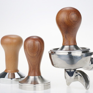Prensador de Café con Base Ondulada, Martillo para Café con Mango de Madera, Distribuidor de Café, Tapete para Espresso, Martillo para Café, Máquina Prensadora - Product Image 1