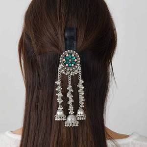 Broche artisanale populaire transfrontalière, style indien rétro à la mode, ethnique, avec pompon exagéré, fleur en cristal coloré, <span class=keywords><strong>pince</strong></span> à cheveux - Product Image 4