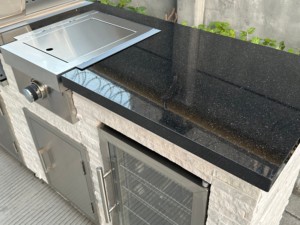 Cozinha Externa Moderna Durável com Churrasqueira Modular Kamado com Backsplash Torneira Corrediça de Gaveta e Cesta de Gaveta Acessórios - Product Image 2