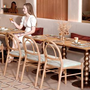Muebles Personalizados para Cafeterías y Panaderías |   Vitrinas y Mostradores para Pastelerías |   Soluciones Completas de Diseño de Interiores - Product Image 6