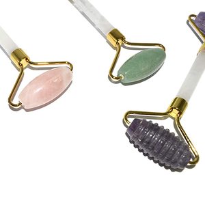 Rullo <span class=keywords><strong>di</strong></span> <span class=keywords><strong>Giada</strong></span> <span class=keywords><strong>Gua</strong></span> <span class=keywords><strong>Sha</strong></span> Naturale Anti-Età in Sodalite, Strumento per Massaggio dei Punti <span class=keywords><strong>di</strong></span> Agopuntura, Promuove l'Assorbimento Corporeo, Modello LRYS - Product Image 3