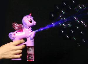 Pistolet à bulles Licorne avec lumière et son comprend 1 pistolet à bulles et <span class=keywords><strong>2</strong></span> bouteilles de solution à bulles pour fille et garçon - Product Image 4