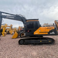 Excavatrice d'occasion Hyundai HX225HD d'origine coréenne, faible nombre d'heures, prix avantageux, à vendre