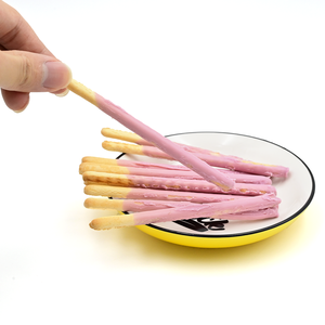 Vente en gros <span class=keywords><strong>de</strong></span> petits sacs <span class=keywords><strong>de</strong></span> 26g <span class=keywords><strong>de</strong></span> biscuits au <span class=keywords><strong>doigt</strong></span> à saveur <span class=keywords><strong>de</strong></span> myrtille douce boîte <span class=keywords><strong>de</strong></span> bâtons croustillants <span class=keywords><strong>de</strong></span> collations saines - Product Image 5