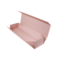 Cajas de envío plegables de diseño personalizado para zapatos, ropa, embalaje de ropa con logotipo en relieve, embalaje de comercio electrónico