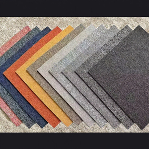 Taille personnalisée 50x50 Carrés PVC soutenu <span class=keywords><strong>Bureau</strong></span> <span class=keywords><strong>Tapis</strong></span> Carreaux Nylon Plain Plancher pour Commercial <span class=keywords><strong>Bureau</strong></span> Maison Utiliser Ignifuge Pile coupée - Product Image 2