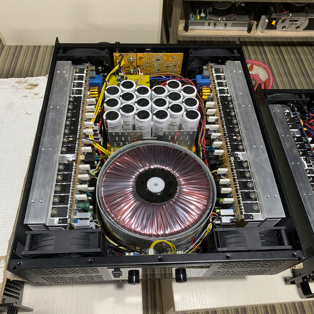 High-quality Power Amplifier Class TD 2-Channel Power Amplifier 2x2800W Professional Audio Subwoofer Karaoke Sound Equipment